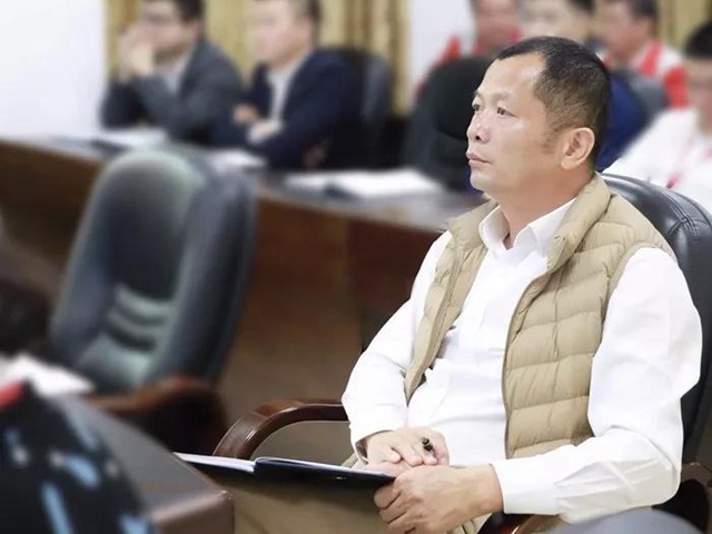 董事长.jpg