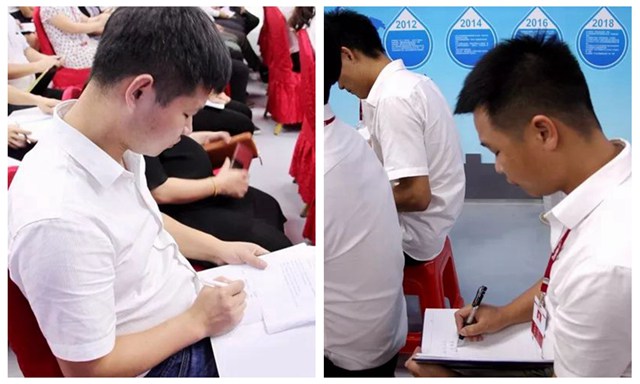 学员们认真记录.jpg