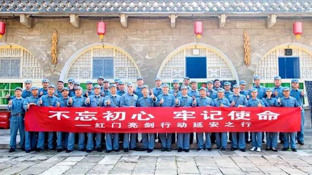 合影1.jpg