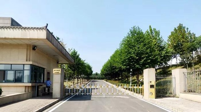 白云边参观通道.jpg