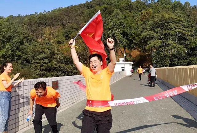 冲向终点的喜悦1.jpg