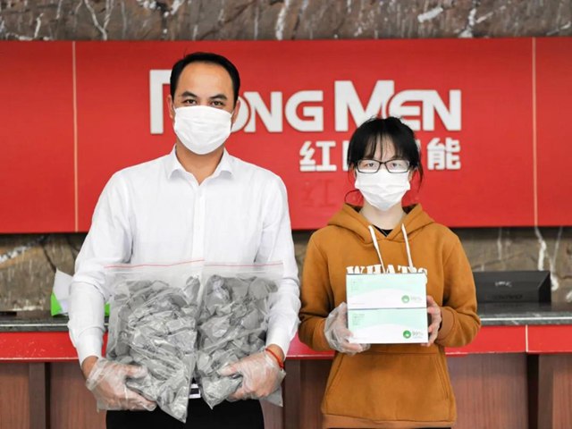 辟瘟香囊免费派送到全国各地红门人手里.jpg