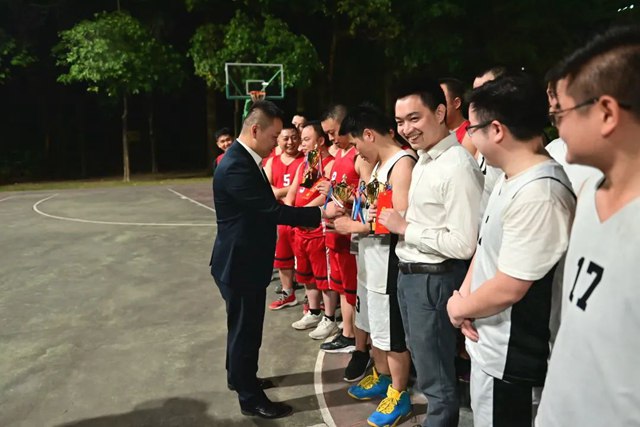 发奖金啦.jpg