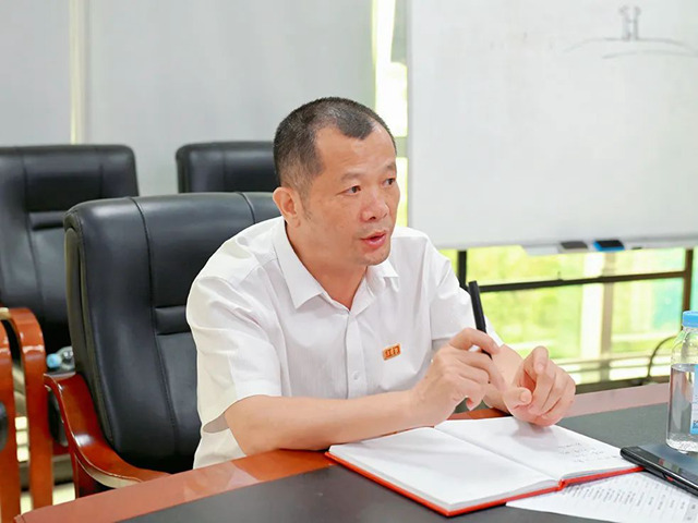 余家红董事长对各中心部门2023上半年工作进行点评.jpg