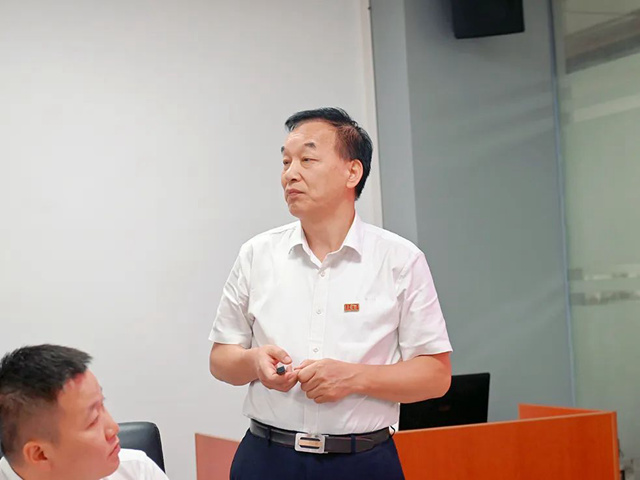 魏承榜副总裁作红门公司上半年工作总结及下半年工作部署.jpg